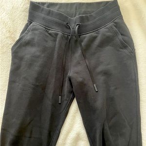 LuluLemon Scuba Joggers